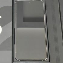 Samsung Galaxy S22, 8/256 ГБ